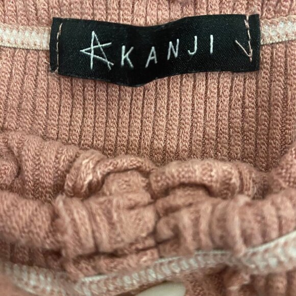 Kanji Pink Off-Shoulder Ruched Crop Top – Size S - Picture 6 of 7